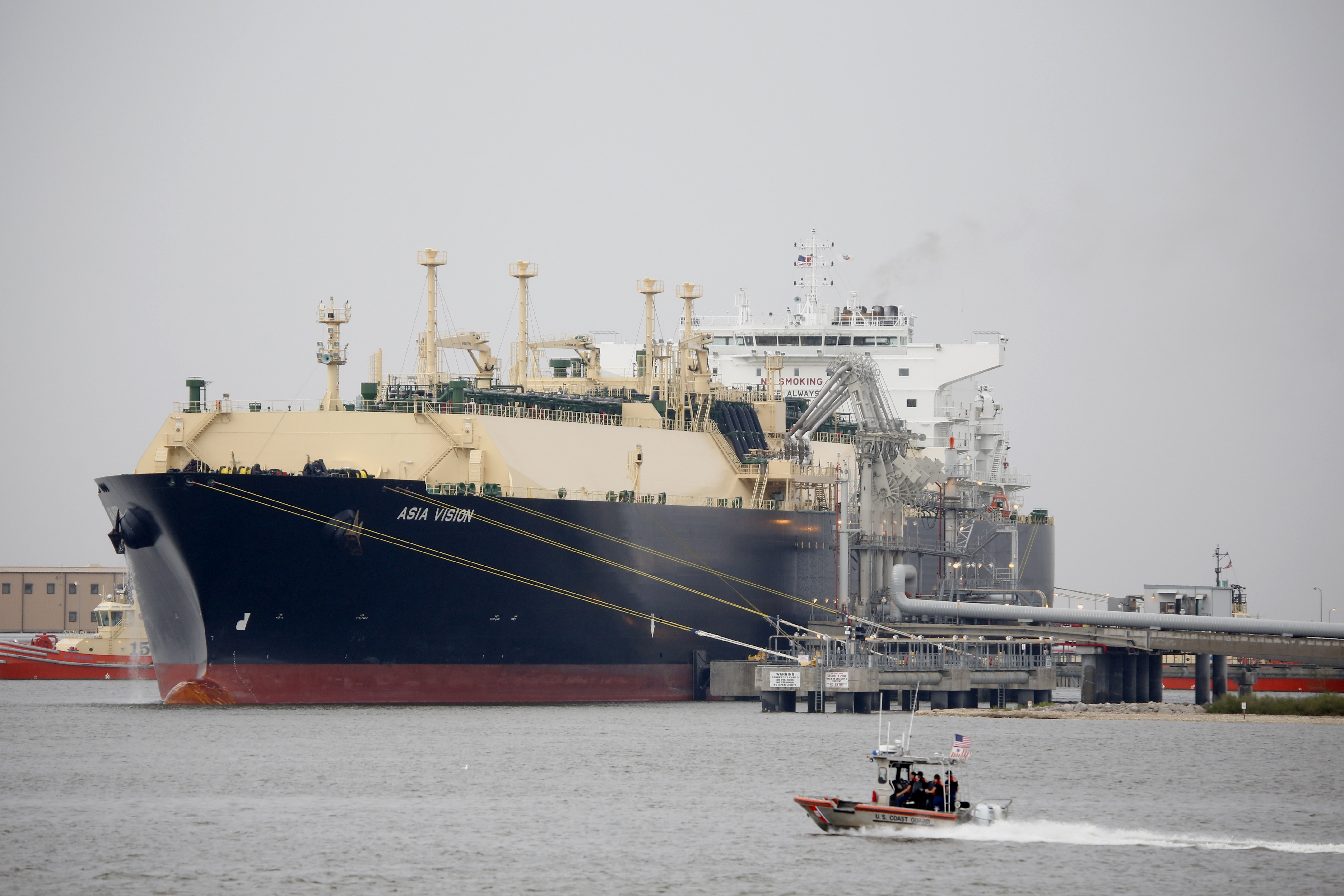 Indian Oil Keen To Buy 26% Stake In LNG Import Terminal At Mundra&nbsp;